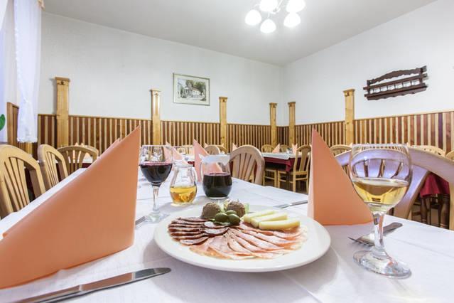 Bed And Breakfast Spelca Pivka Exterior photo