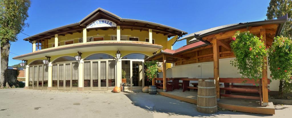 Bed And Breakfast Spelca Pivka Exterior photo